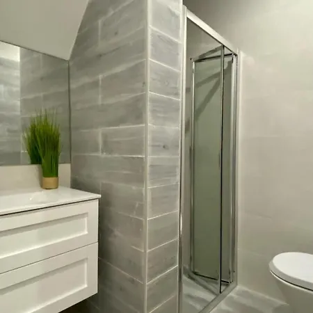 Farmacia Lobos Апартаменты *